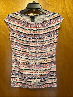 Ann Taylor White Navy and Red Short Sleeve Top